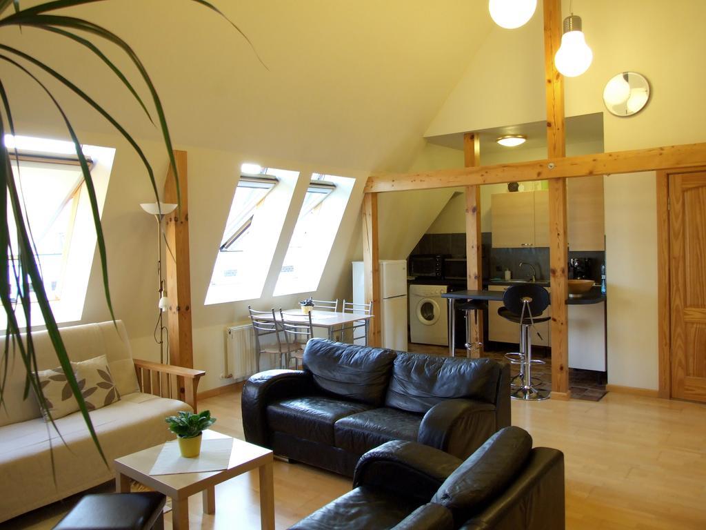 Sunlit Loft Apartment Riga Quarto foto