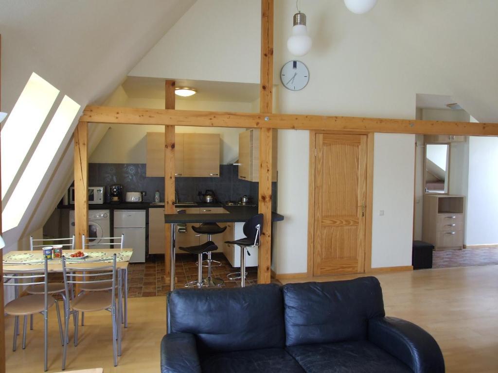 Sunlit Loft Apartment Riga Quarto foto